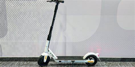 A-TO Ultron Air im Test: E-Scooter der Mittelklasse mit Ausdauerproblem