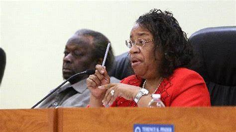 Opa-locka finances need state oversight