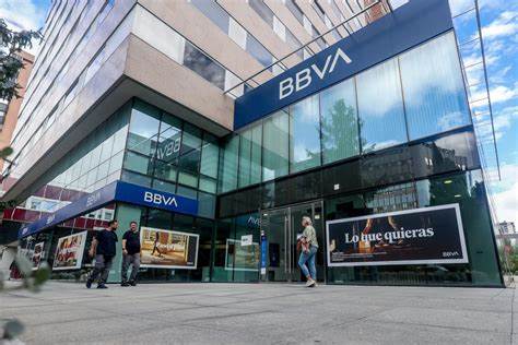 Spain’s BBVA Bank Partners Visa to Launch Stablecoin by 2025 - CryptoNewsZ