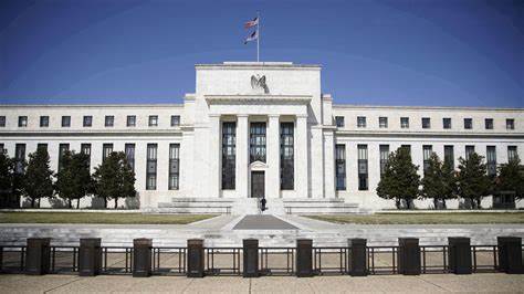 US-Notenbank Federal Reserve senkt Leitzins um 0,5 Prozent, Dow Jones nach Zinssenkung nahe Rekordhoch