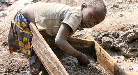 Chinese firm probes if children work in African mines - Yahoo Finance