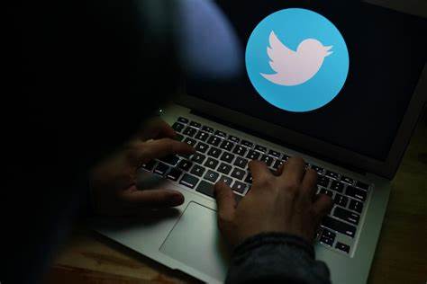High-profile Twitter accounts simultaneously hacked to spread crypto scam - TechCrunch